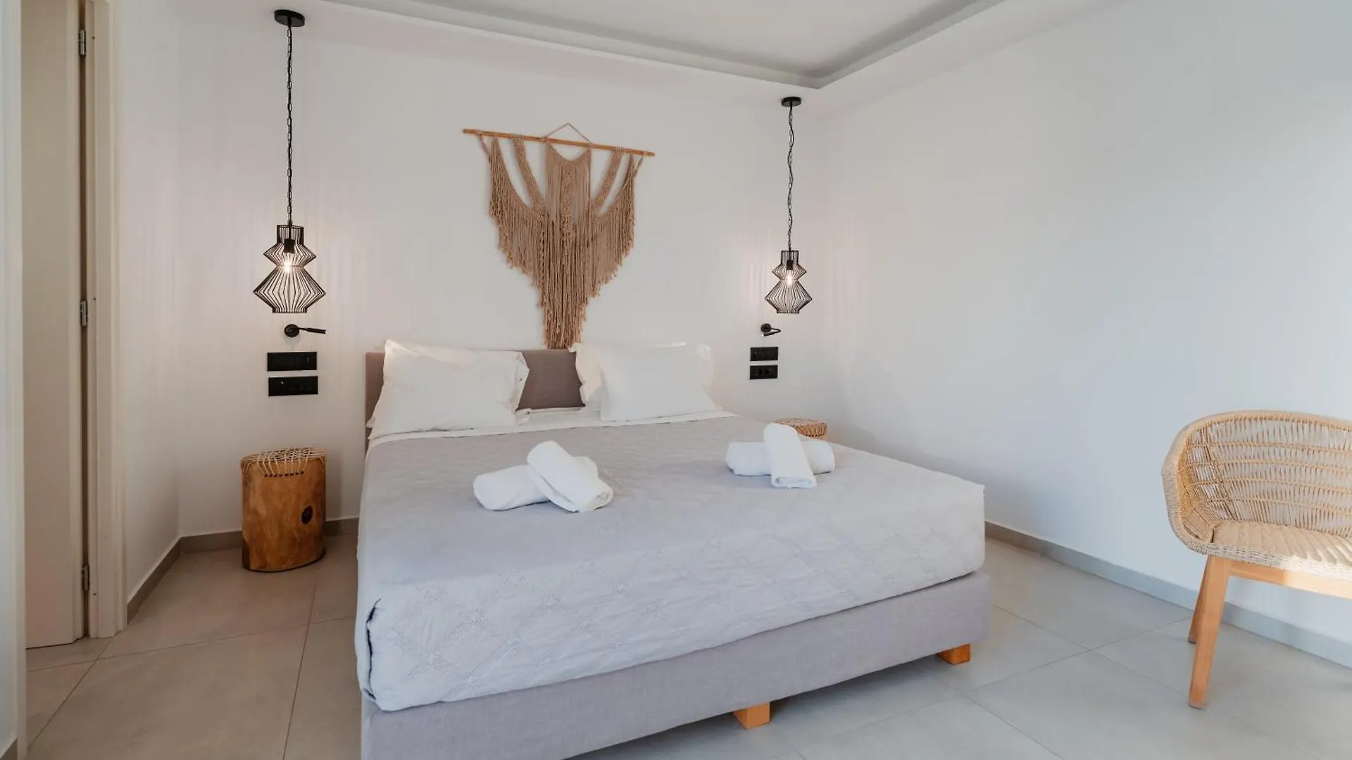 Oliving Mykonos Luxury Suites Klouvas Hotel