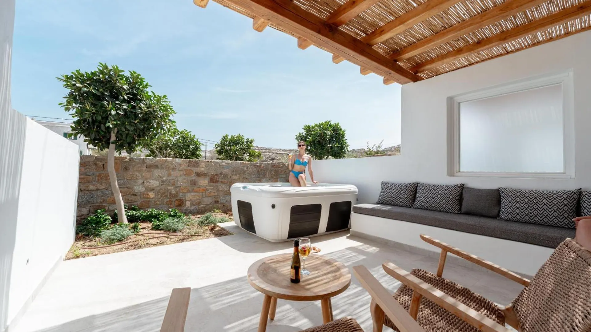 Oliving Mykonos Luxury Suites Klouvas 4*,