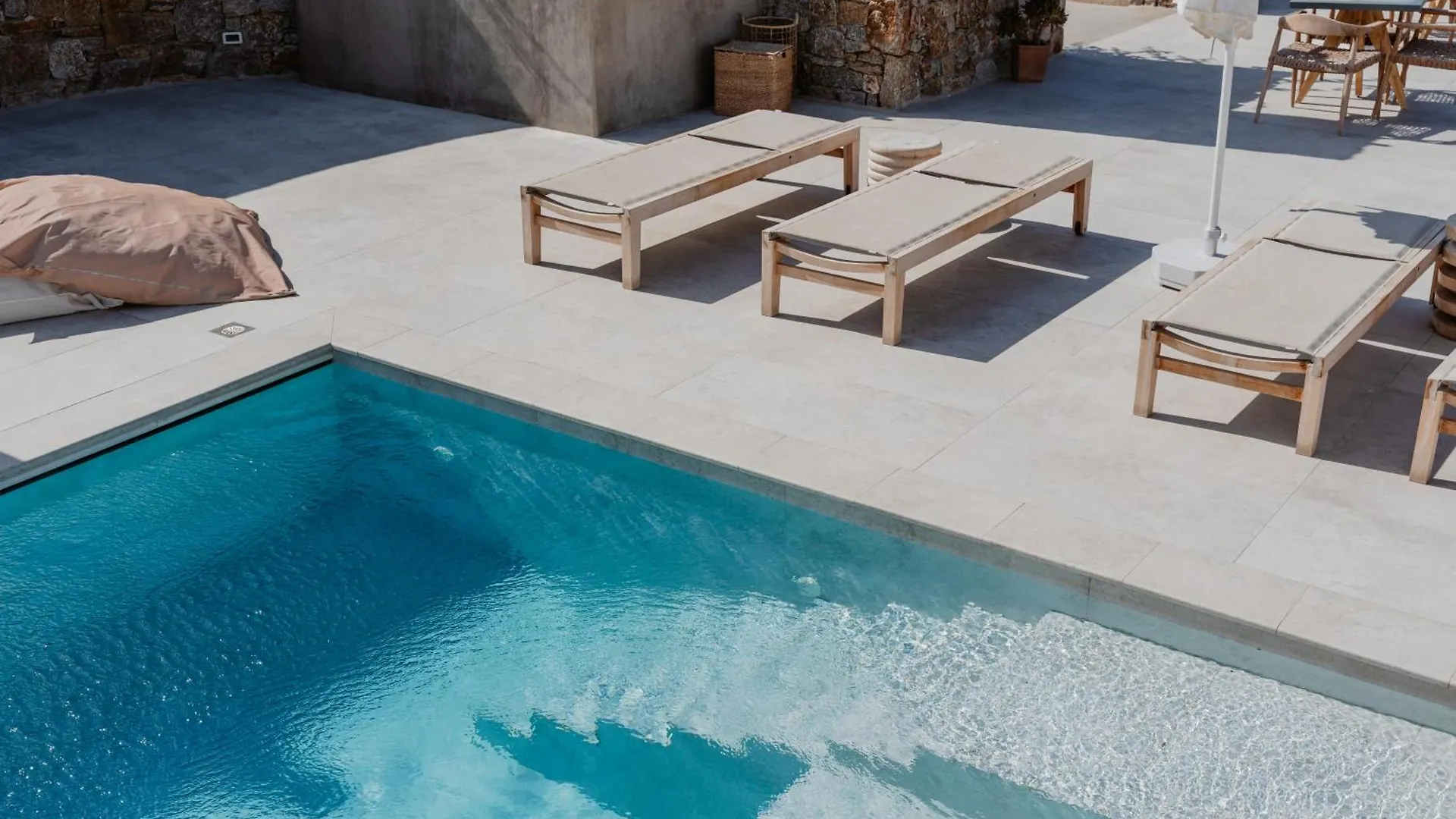 **** ホテル Oliving Mykonos Luxury Suites Klouvas ギリシャ