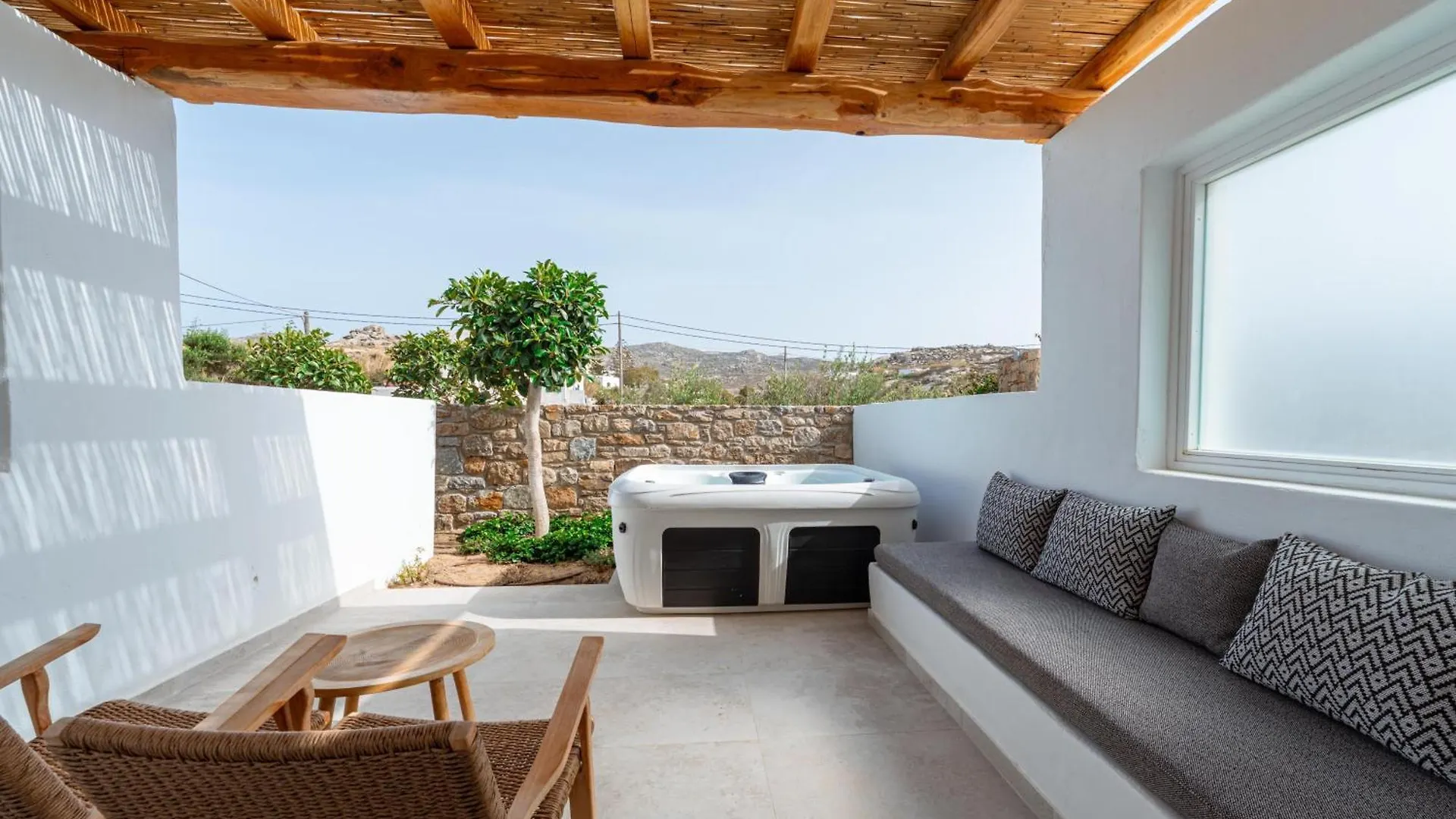 Oliving Mykonos Luxury Suites Klouvas ギリシャ